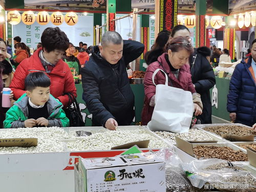 土洋結(jié)合引爆消費(fèi)熱潮，四川年貨購(gòu)物節(jié)休閑食品銷(xiāo)售迎首輪井噴
